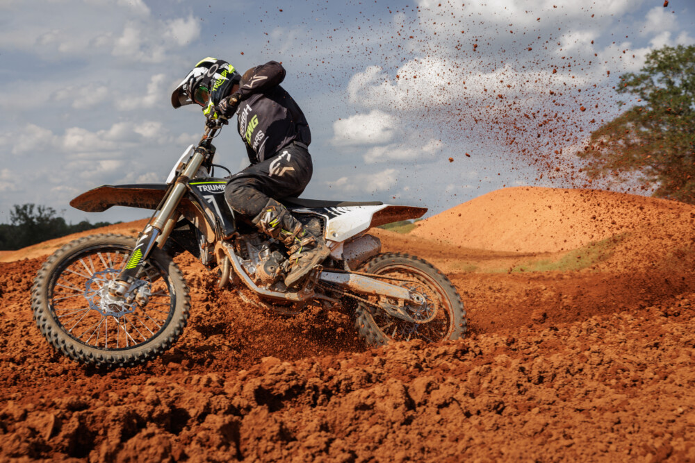 triumph-motocross-bike-tx250f-cycle-news