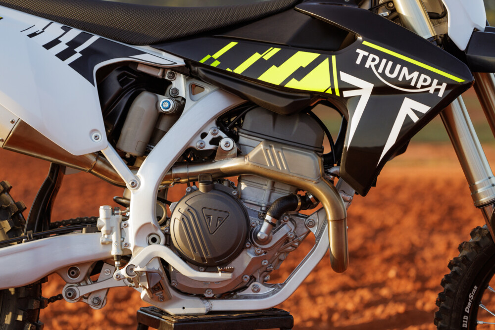 triumph-motocross-bike-tx250f-cycle-news