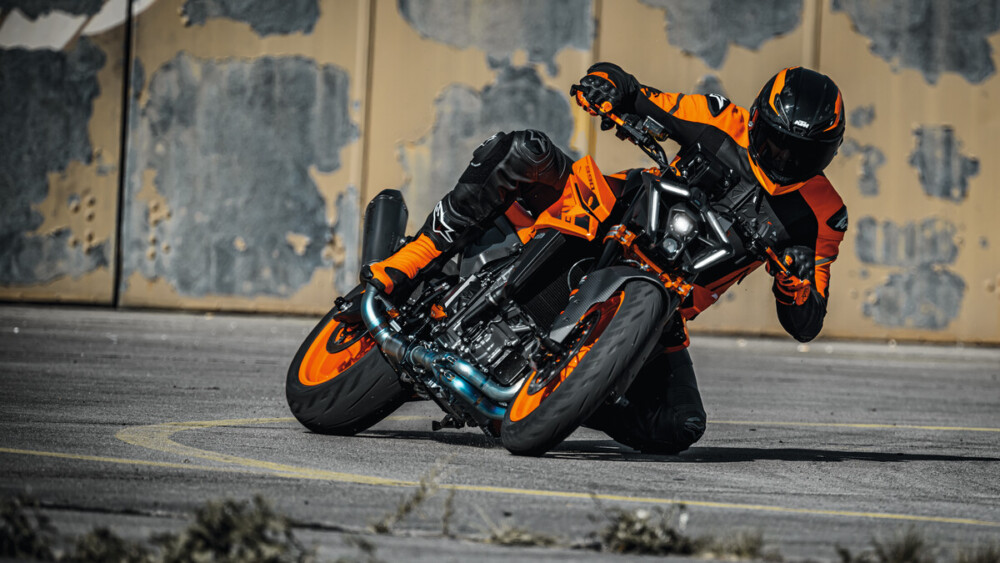 Duke 990 best sale price