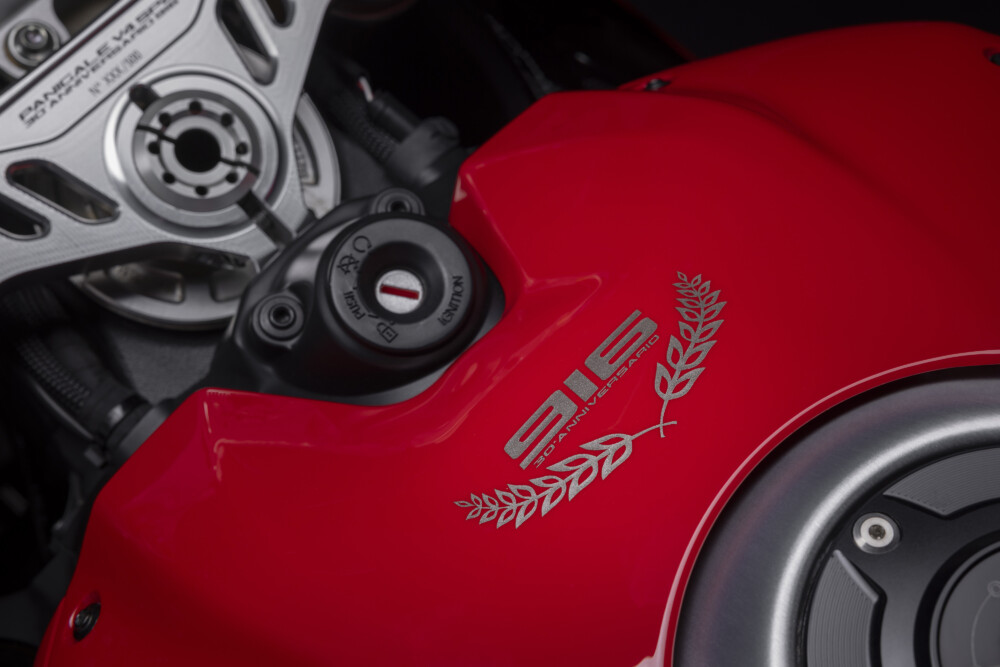 2024 Panigale V4 SP2 30th Anniversary 916 fuel tank detail
