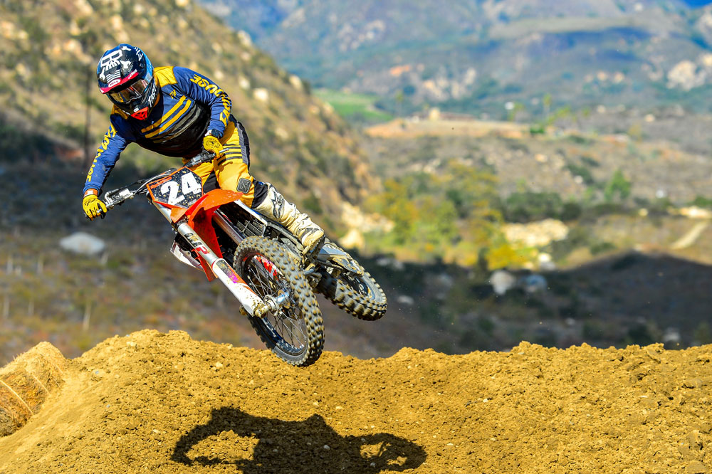 2024 KTM 250 SX-F action