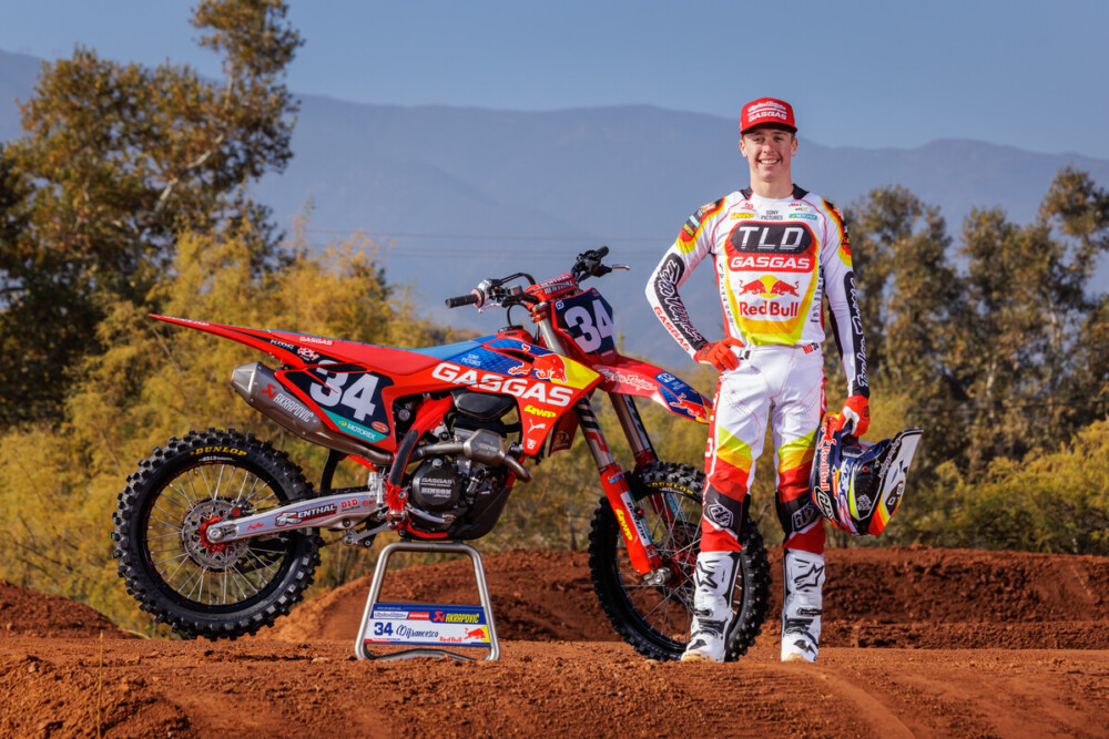 2024-troy-lee-gasgas-supercross-team