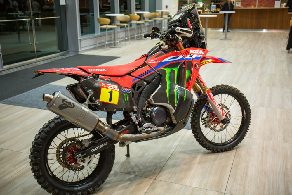 2024-honda-hrc-supercross