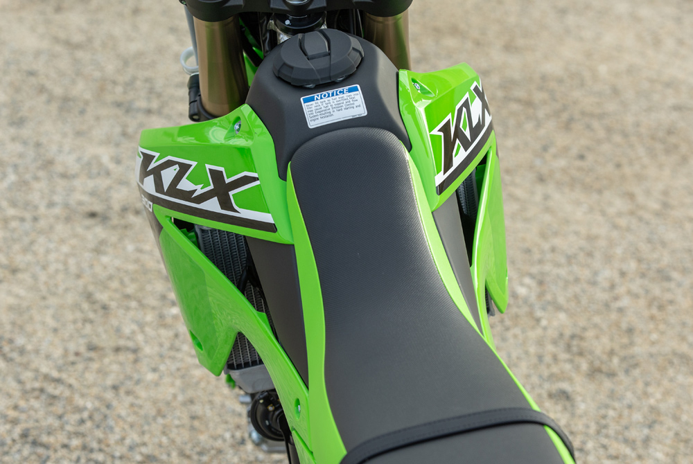 2024 Kawasaki KLX300 seat 2024 Kawasaki KLX300 seat