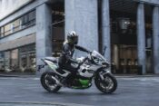 2024 Kawasaki Ninja 7 Hybrid ABS sportbike