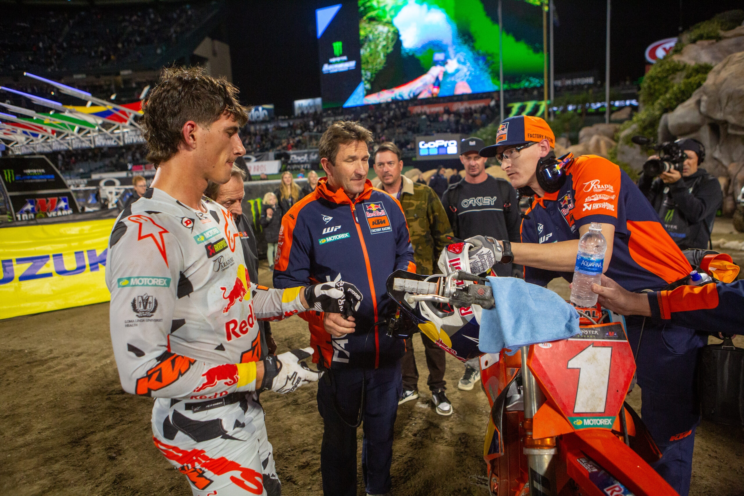 2024-anaheim-supercross-sexton