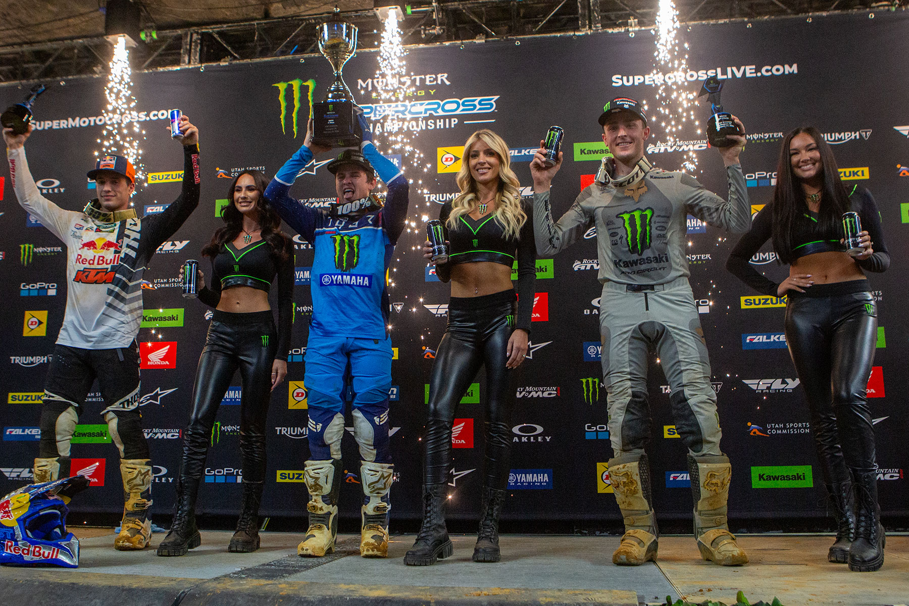 250SX podium