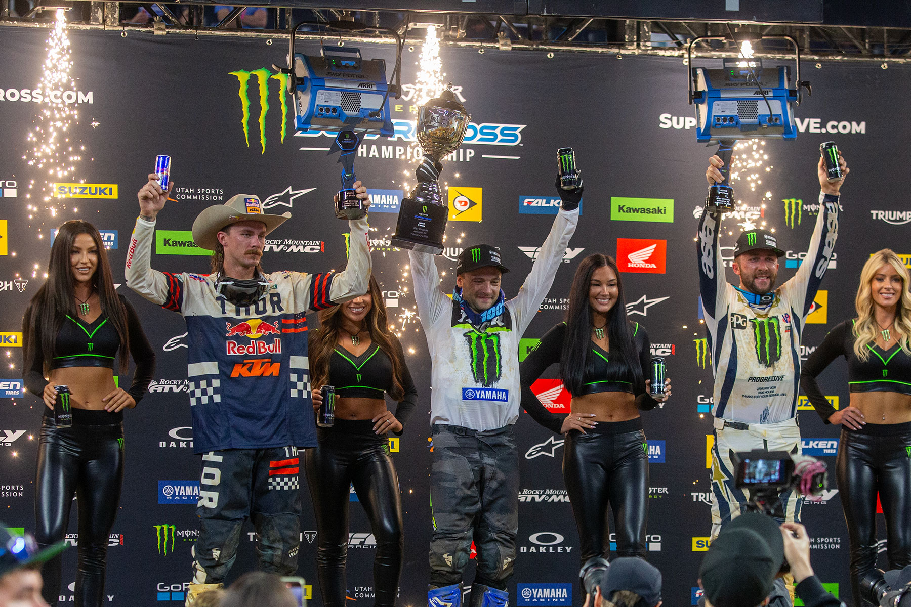 450SX podium