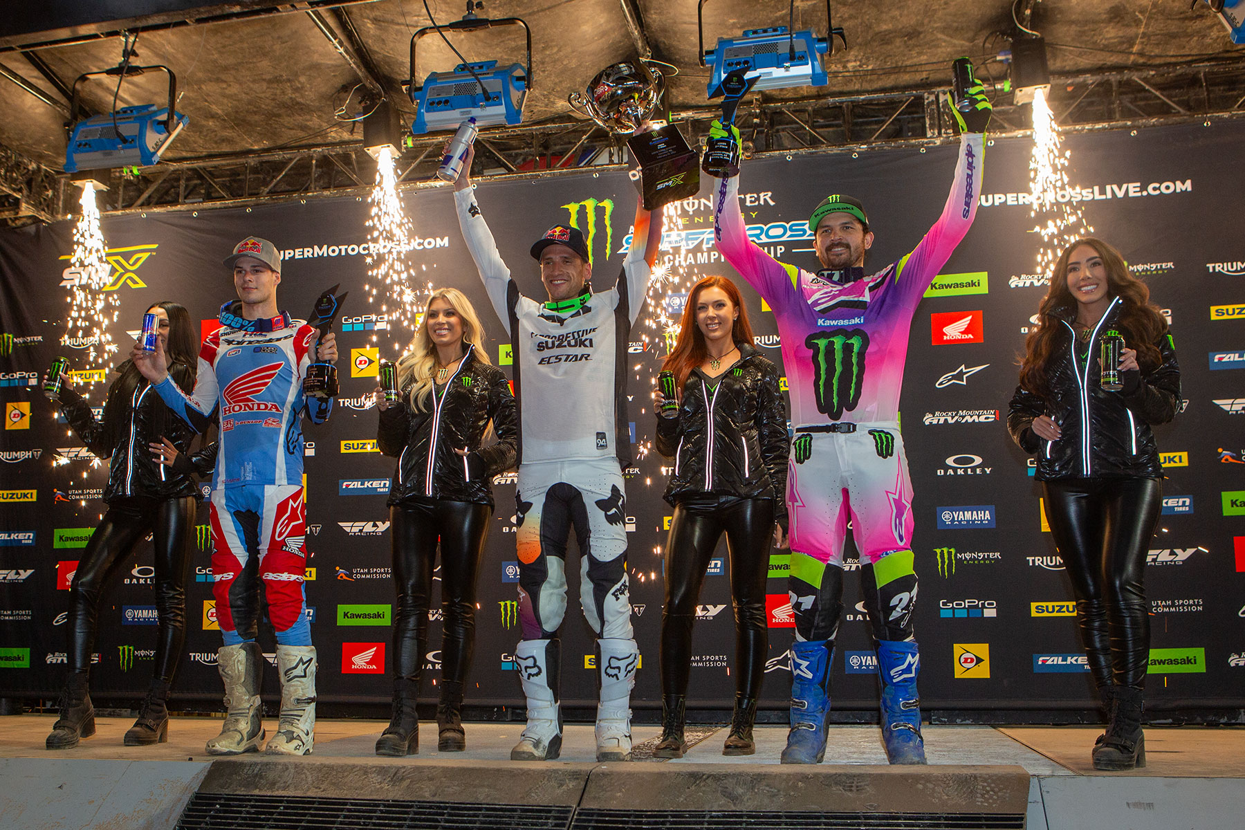 2024-glendale-supercross-450-podium