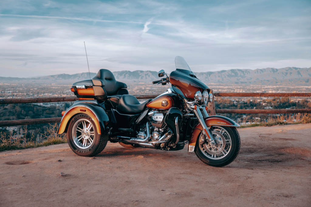 2024 Harley-Davidson Tobacco Fade Enthusiast Tri Glide Ultra