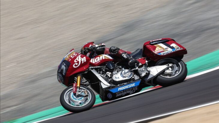 motoamerica Bagger racer