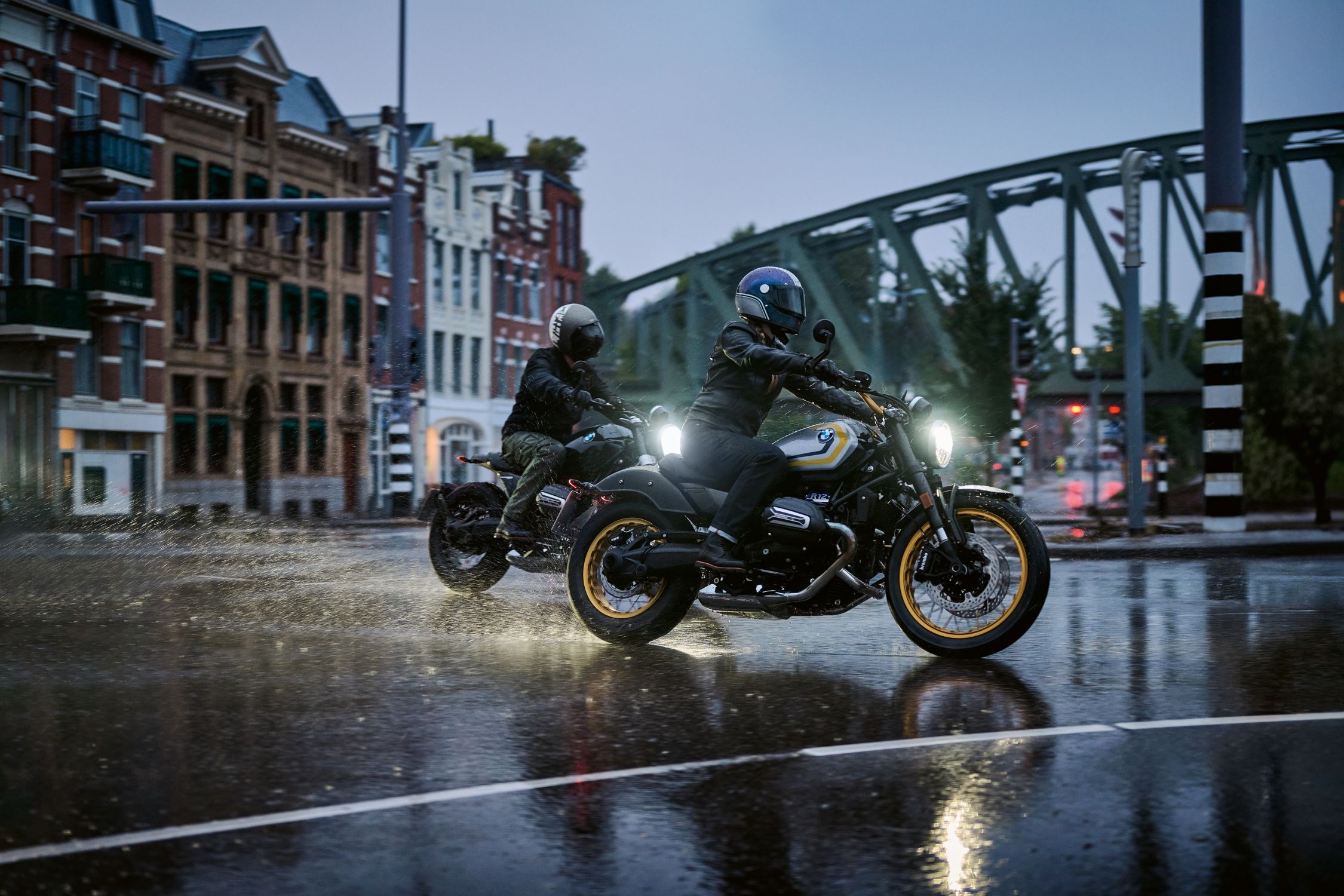 2024 BMW R 12 nineT and R 12 Roadster and Cruiser