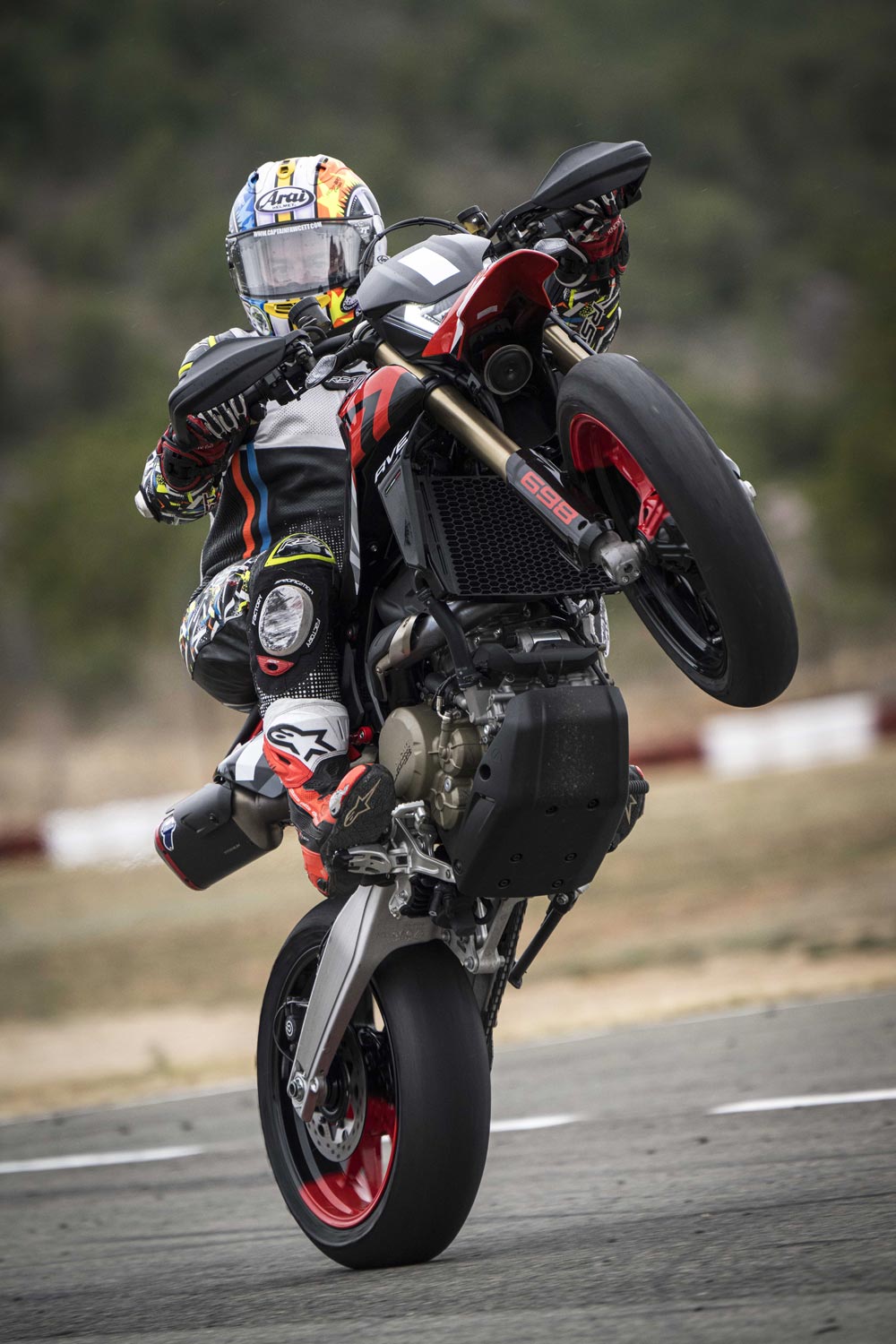 2024 Ducati Hypermotard 698 Mono wheelie