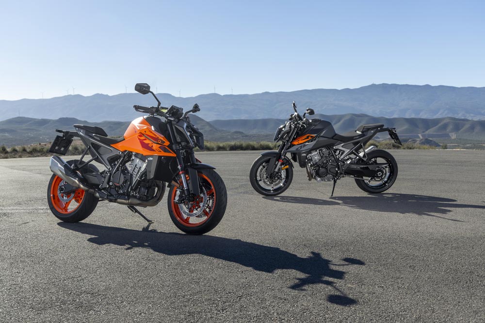 2024 KTM 990 Duke Review