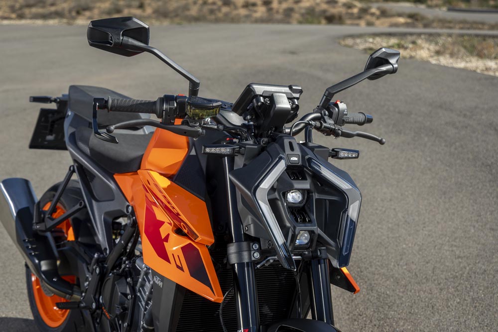 Duke 900 discount