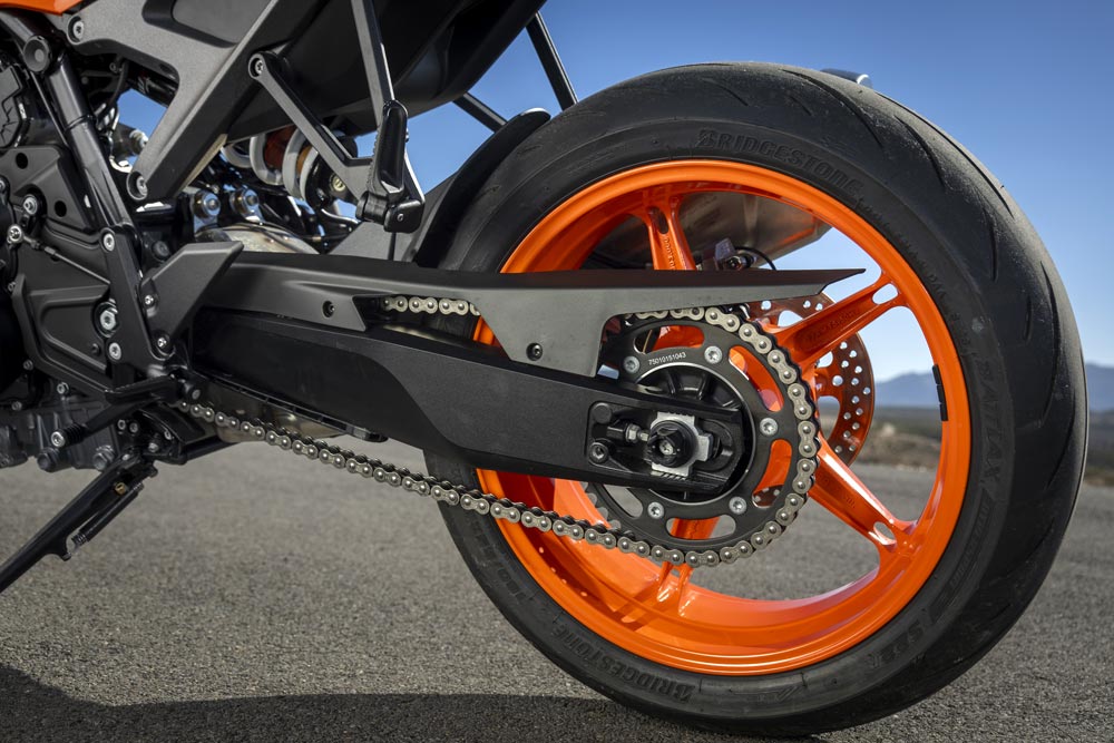 2024 KTM 990 Duke rear wheel