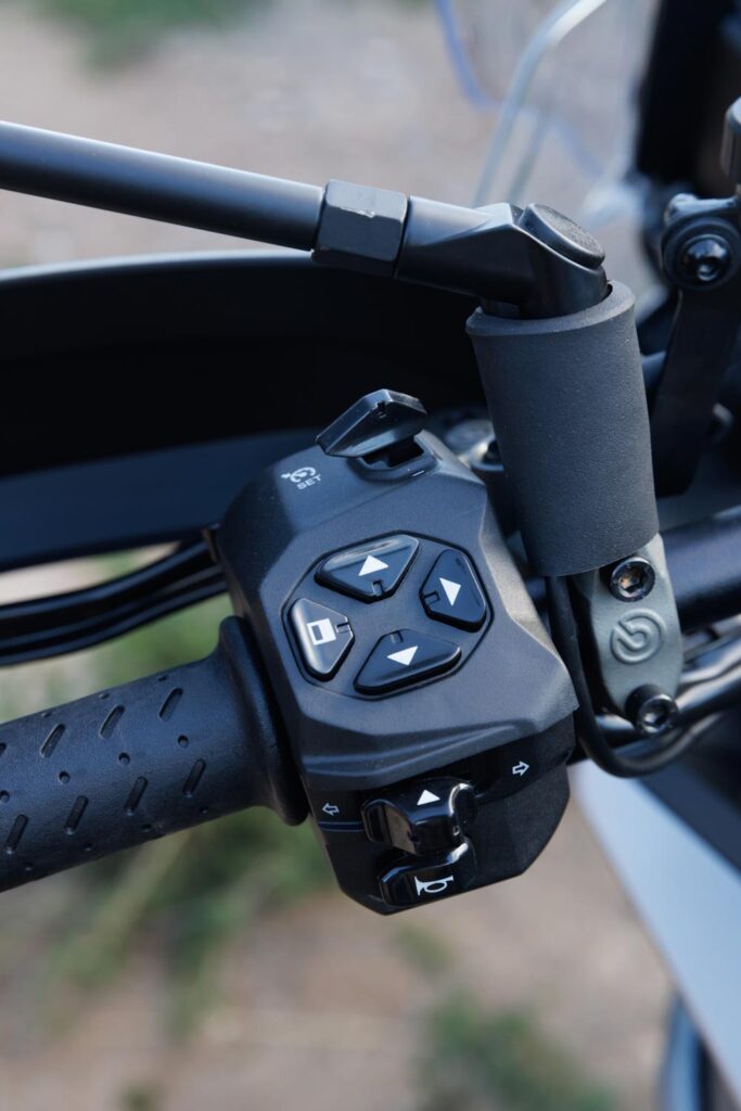 2024 Moto Guzzi Stelvio handlebar controls