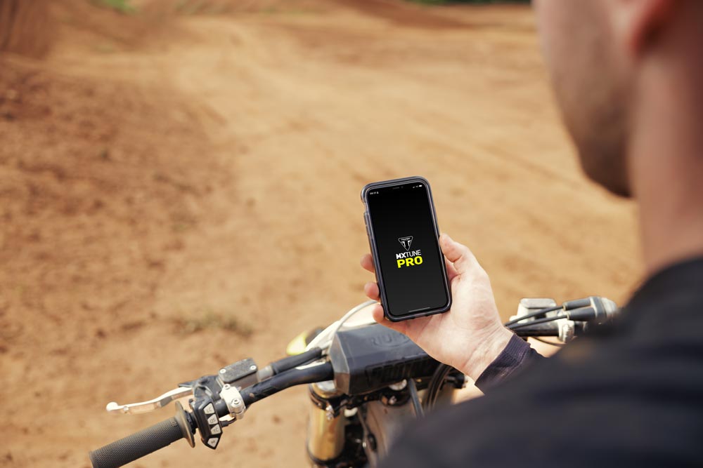 2024 Triumph TF 250-X phone app