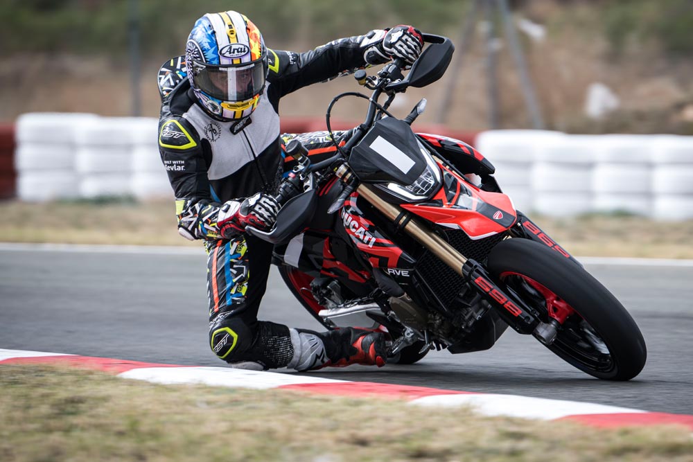2024 Ducati Hypermotard 698 Mono Review - Cycle News