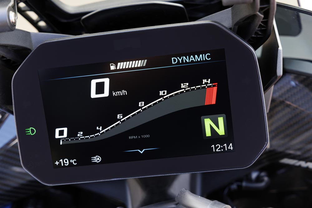 2024 BMW M 1000 XR dash