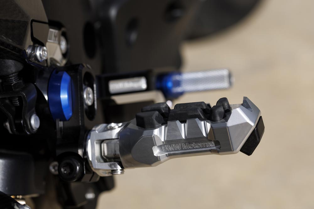 2024 BMW M 1000 XR footpeg