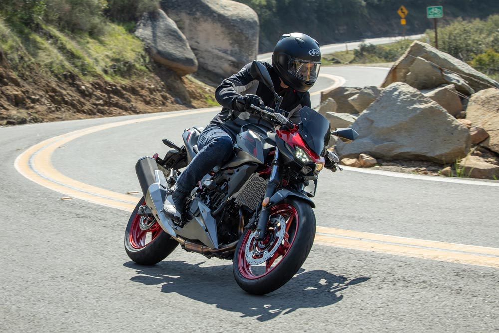 2024 Kawasaki Z500 SE ABS canyon riding