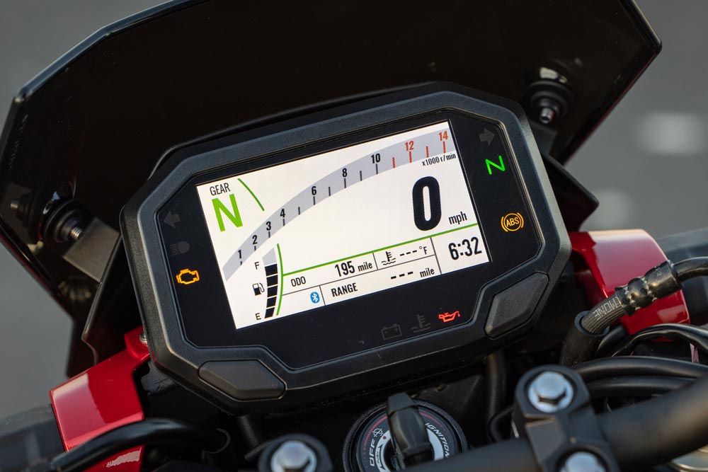 2024 Kawasaki Z500 SE ABS dash screen