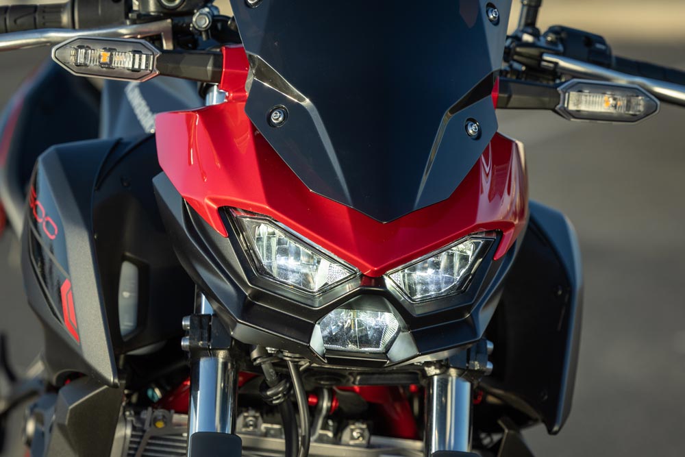 2024 Kawasaki Z500 SE ABS front