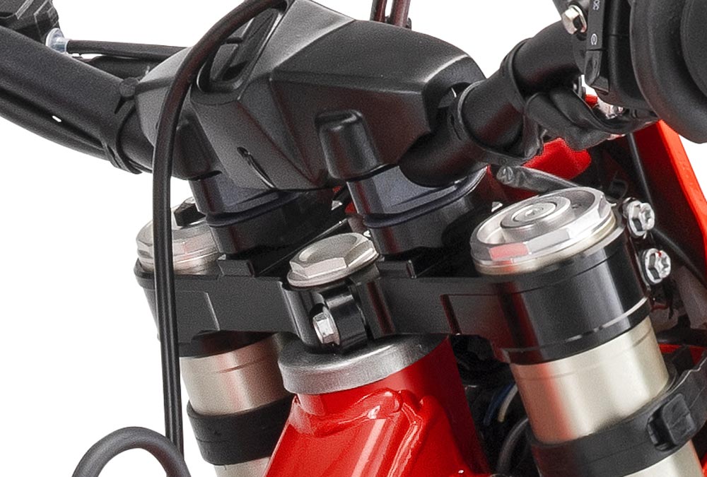 2025 Beta 300 RR X-Pro Two-Stroke XTrig Handlebar mounts