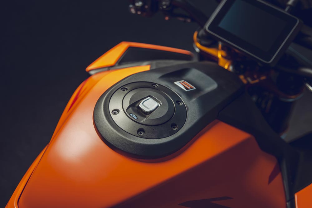 2024 KTM 1390 Super Duke R Evo fuel tank 2024 KTM 1390 Super Duke R Evo fuel tank
