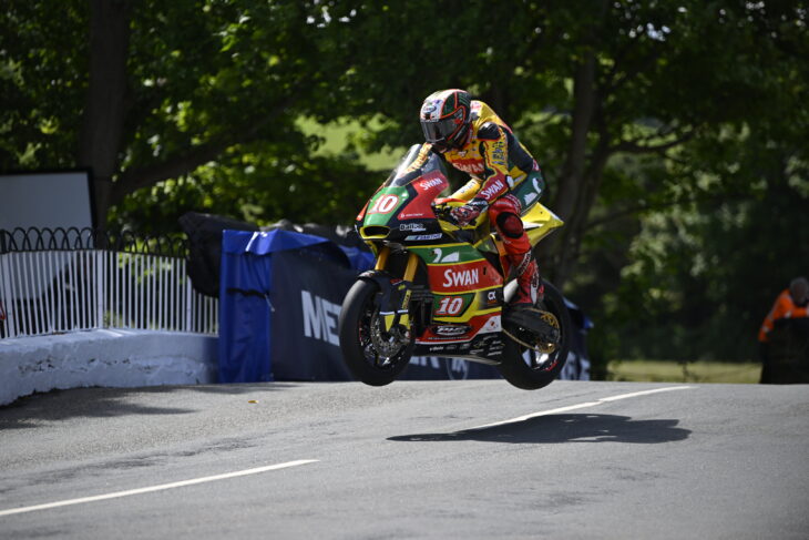 2024 Isle of Man TT Results Dunlop wins Hickman