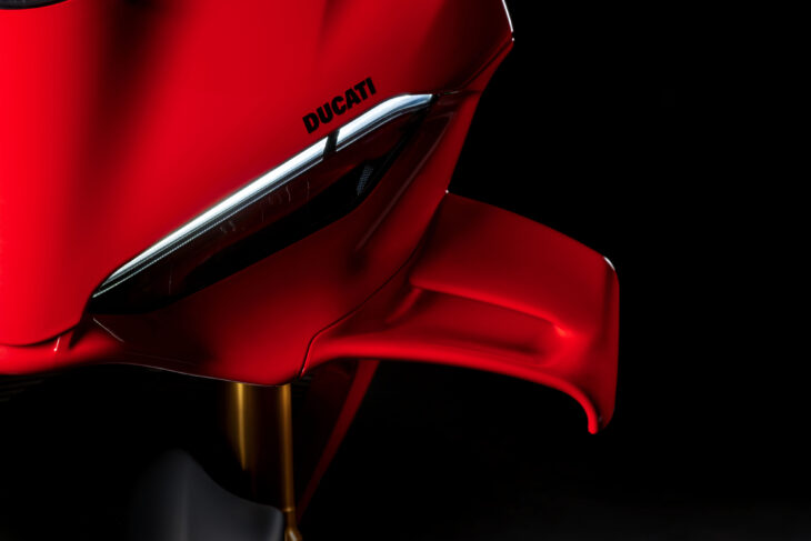 2025 Ducati Panigale V4 and V4 S First Look and Specs