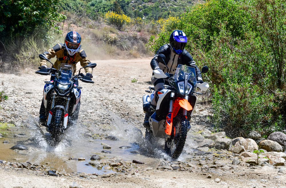 2024 BMW F 900 GS vs. KTM 890 Adventure R action