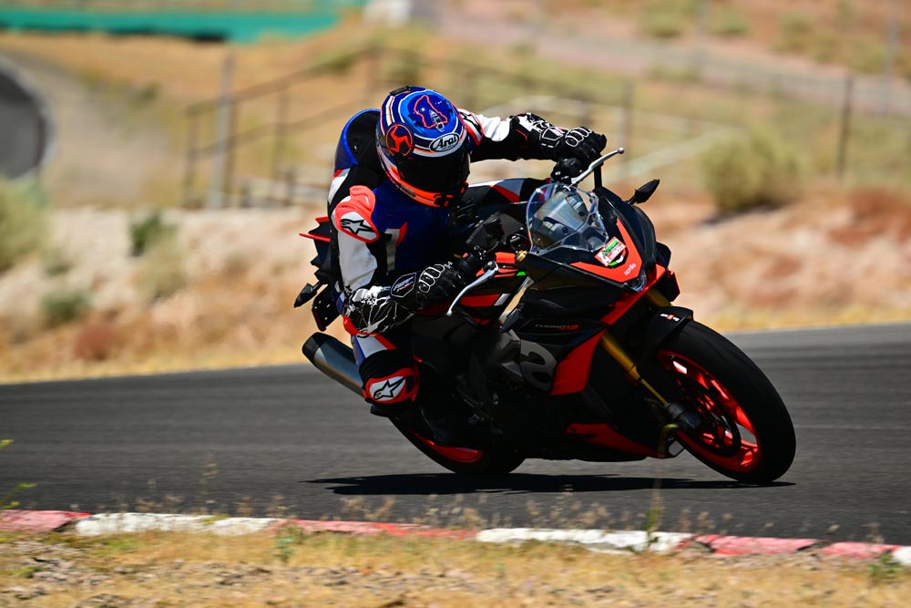 Aprilia Tuono V4 1100 Factory