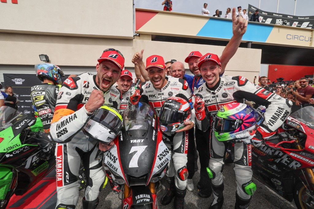 Yamalube YART Yamaha EWC Official Team