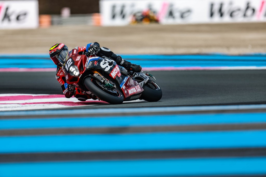 Yoshimura SERT Motul EWC rider