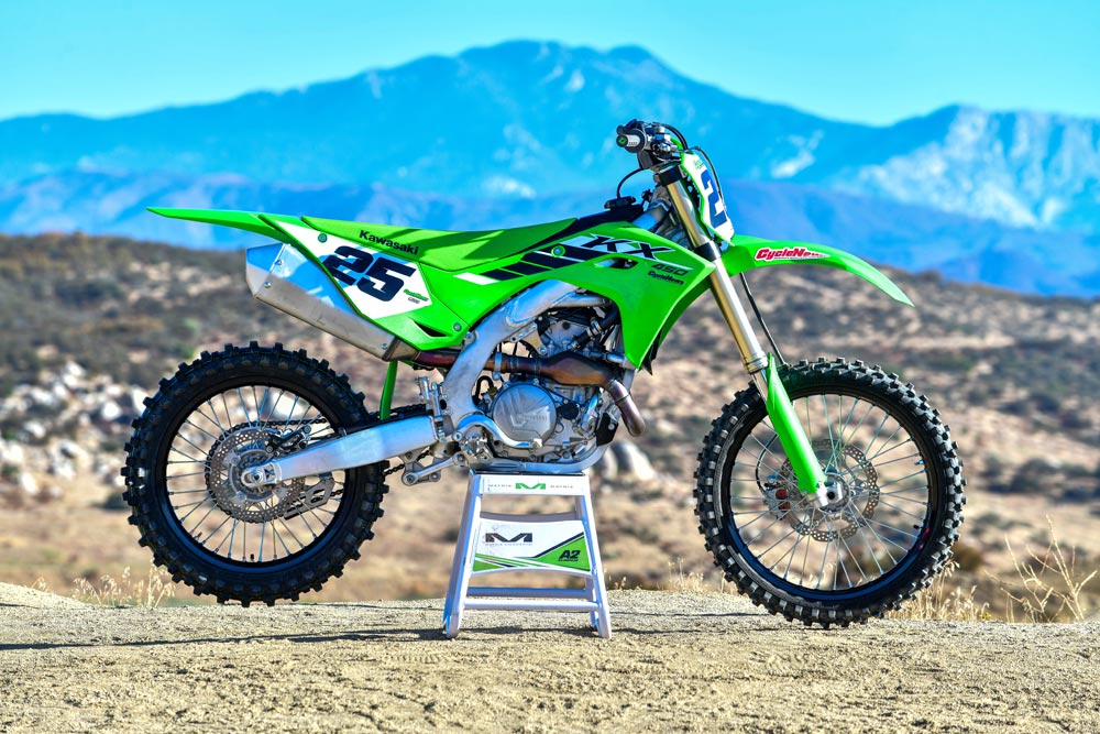 2025 Kawasaki KX450 right side 2025 Kawasaki KX450 right side