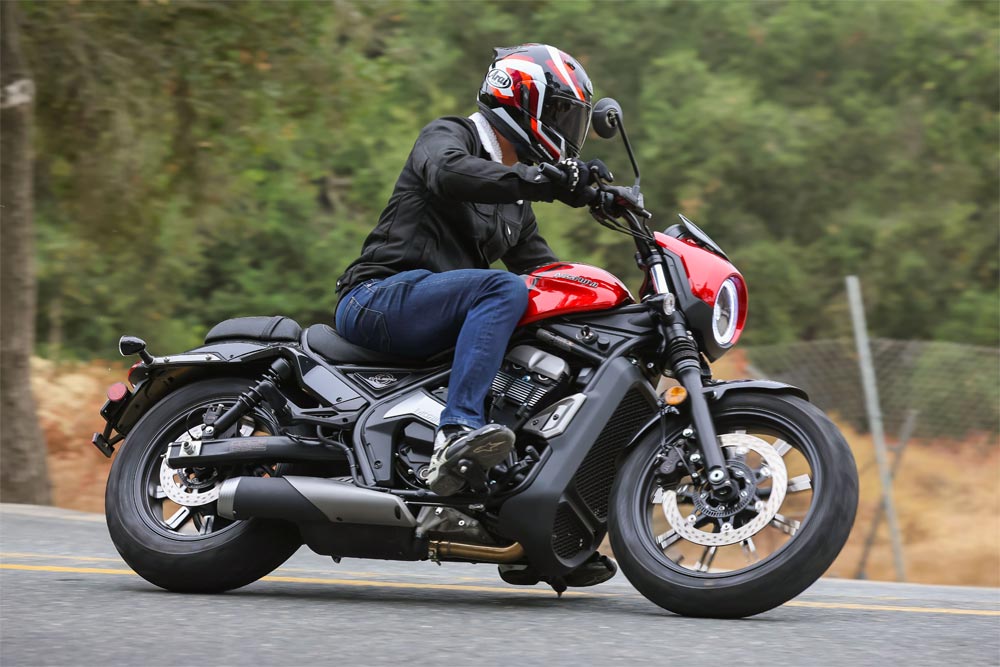 2025 Moto Morini Calibro 700 action 2025 Moto Morini Calibro 700 action
