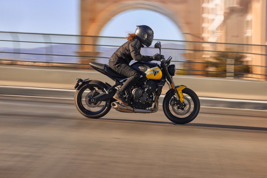 2025 Triumph Trident 660 tank