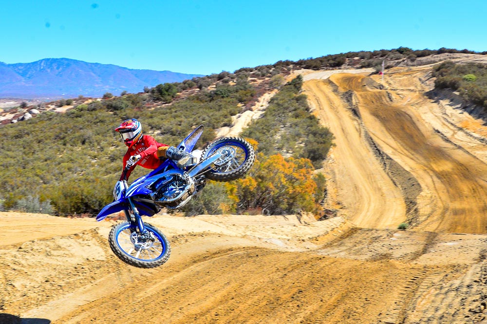 2025 Yamaha YZ450F at MX track 2025 Yamaha YZ450F at MX track