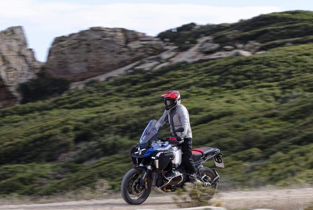 2025 BMW R 1300 GS Adventure off-roading 2025 BMW R 1300 GS Adventure off-roading
