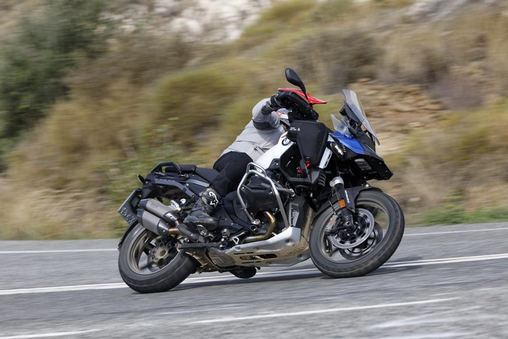 2025 BMW R 1300 GS Adventure on pavement 2025 BMW R 1300 GS Adventure on pavement