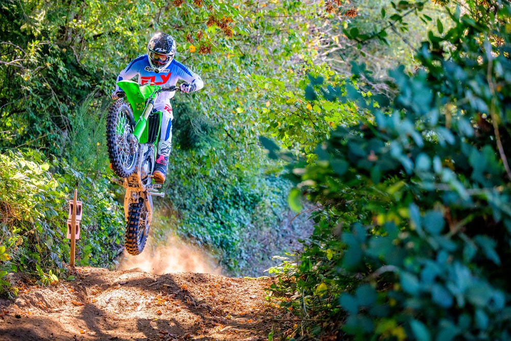 2025 Kawasaki KX250X jumping 2025 Kawasaki KX250X jumping
