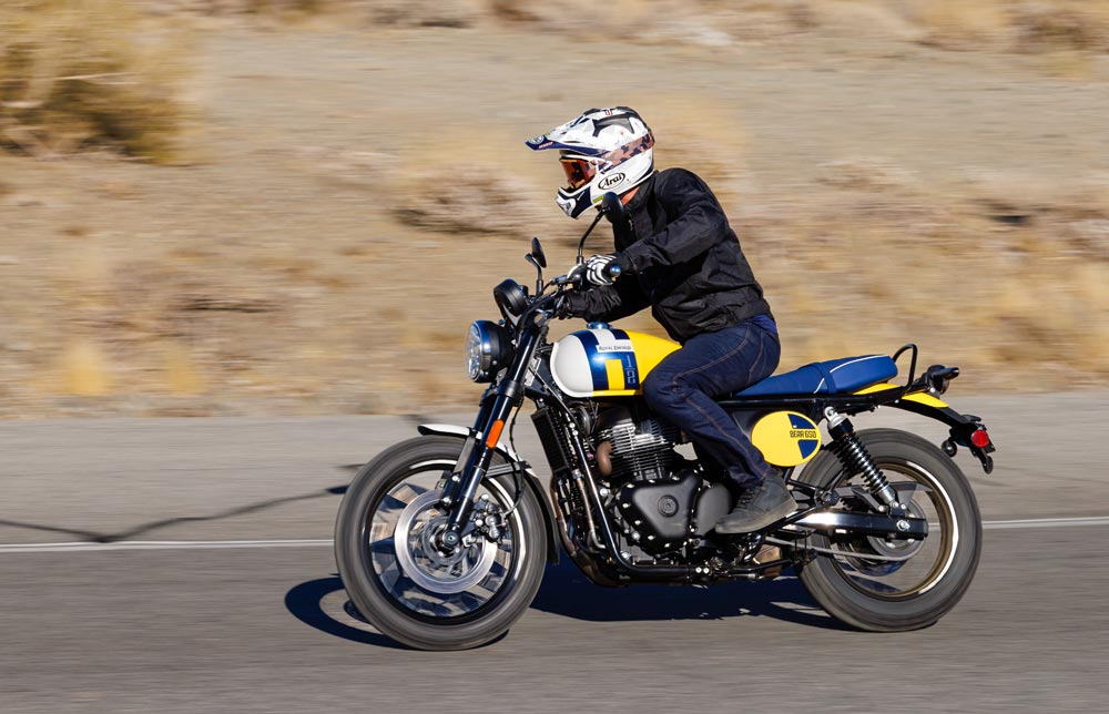 2025 Royal Enfield Bear 650 on pavement 2025 Royal Enfield Bear 650 on pavement