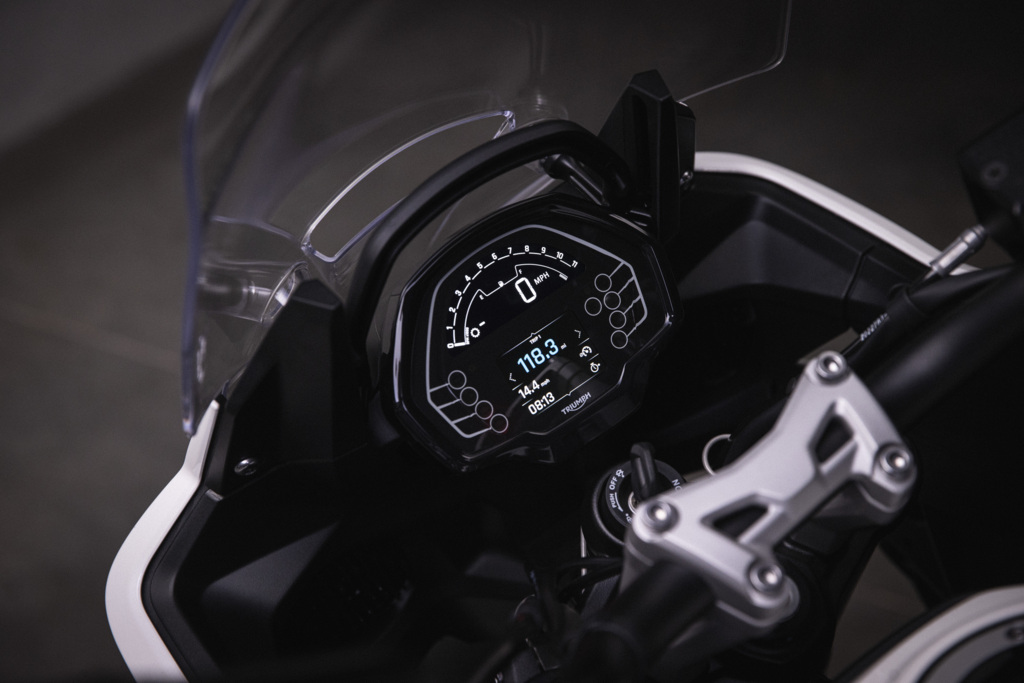 2025 Triumph Tiger Sport 660 dash
