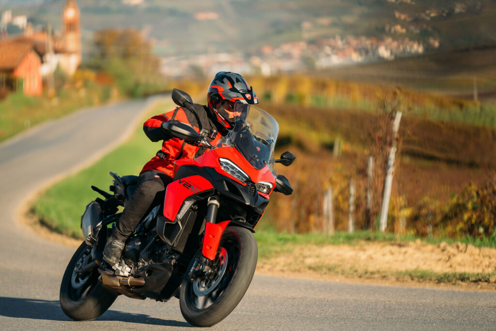 2025 Ducati Multistrada V2 action