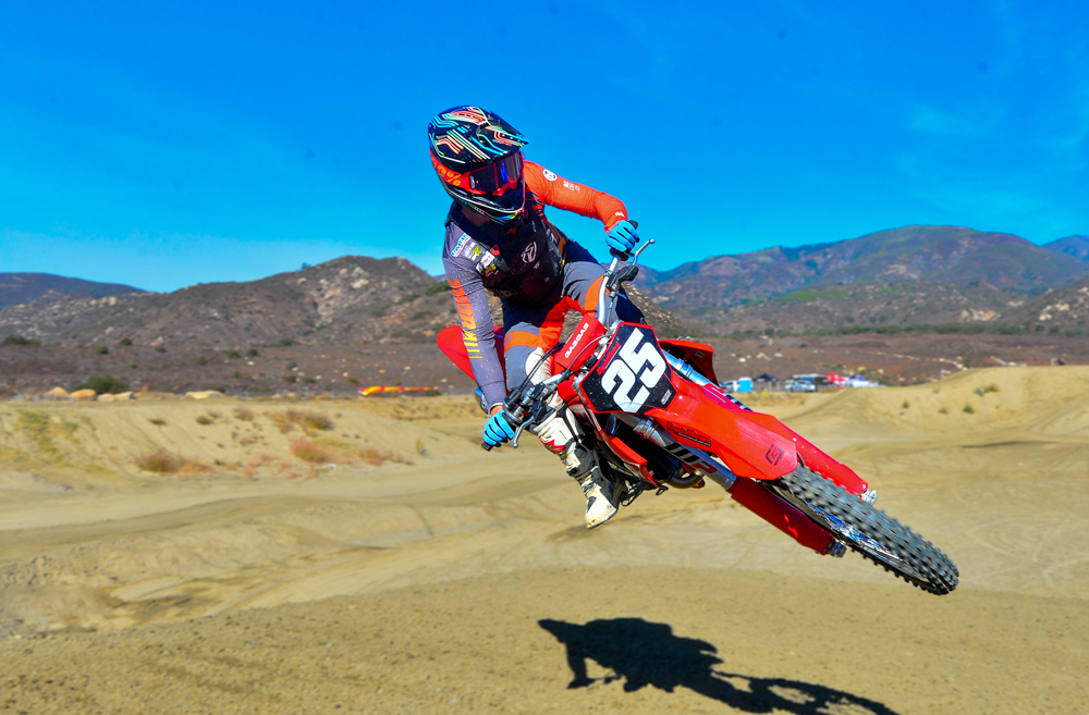 2025 GasGas MC 250F action 2025 GasGas MC 250F action
