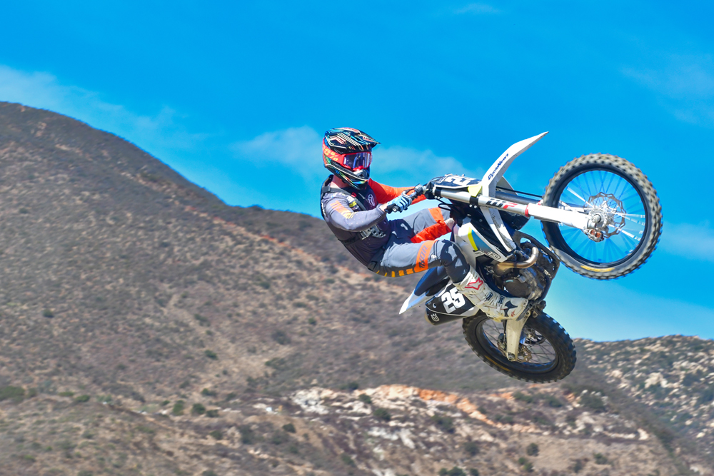 2025 Husqvarna FC 250 action 2025 Husqvarna FC 250 action