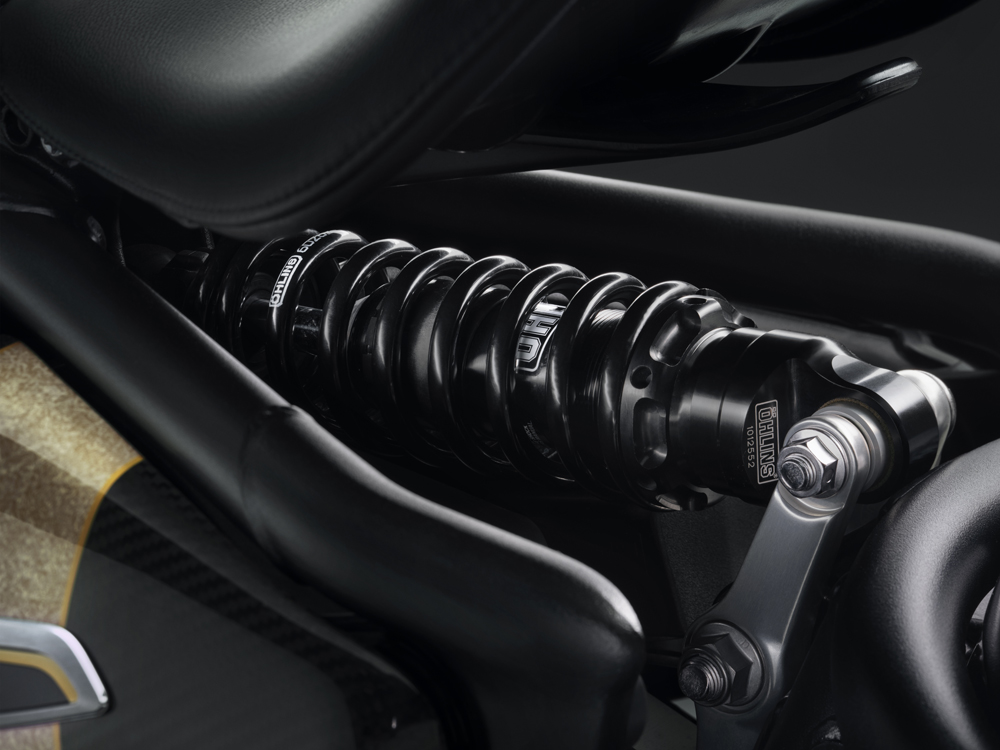 2025 Triumph Bonneville Bobber TFC shock