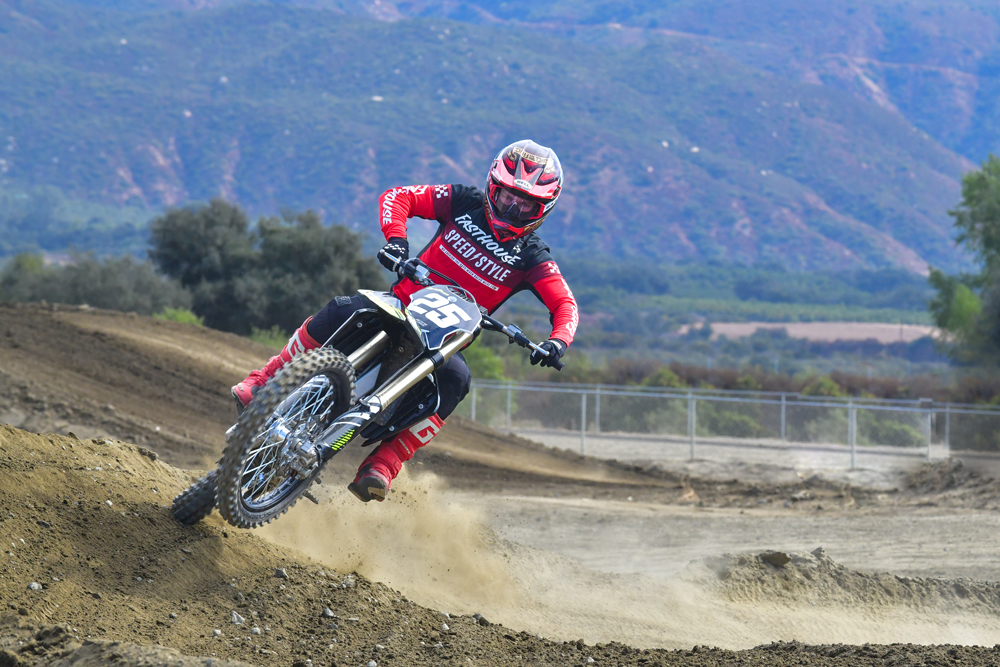 2025 Yamaha YZ250F action 2025 Yamaha YZ250F action